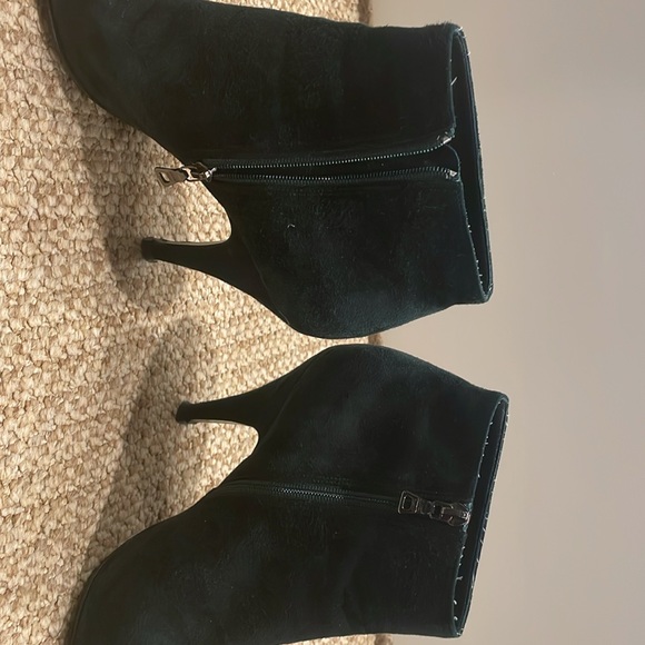 Prada suede high heel boots. In excellent condition. - Picture 6 of 6